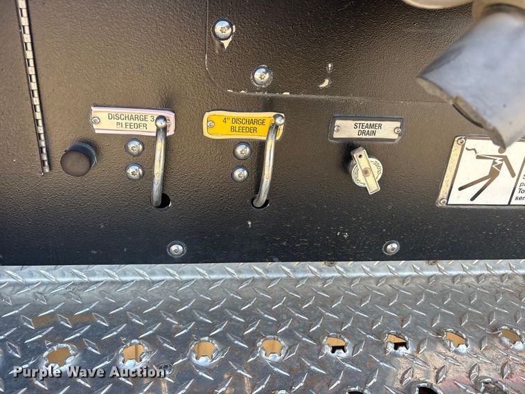 image for item ES8553 2013 E-one Cyclone ladder fire truck