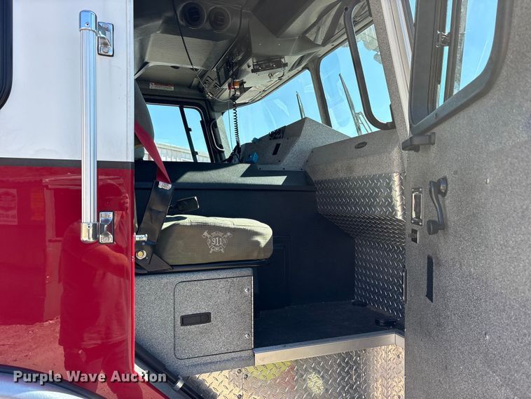 image for item ES8553 2013 E-one Cyclone ladder fire truck