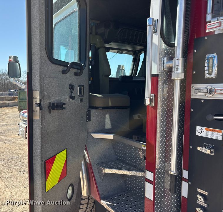 image for item ES8553 2013 E-one Cyclone ladder fire truck