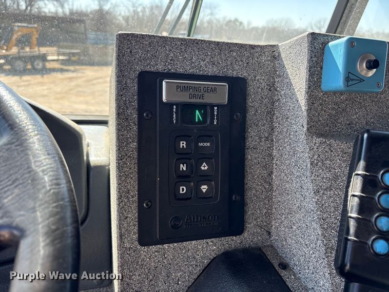 image for item ES8553 2013 E-one Cyclone ladder fire truck