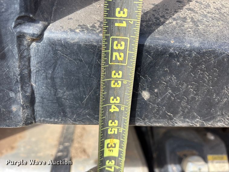 image for item ES8590 2013 Freightliner Business Class M2 dump truck