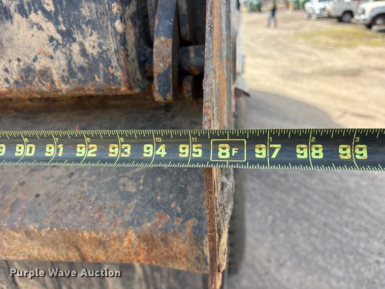 image for item ES8590 2013 Freightliner Business Class M2 dump truck