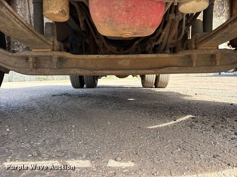 image for item ES8590 2013 Freightliner Business Class M2 dump truck