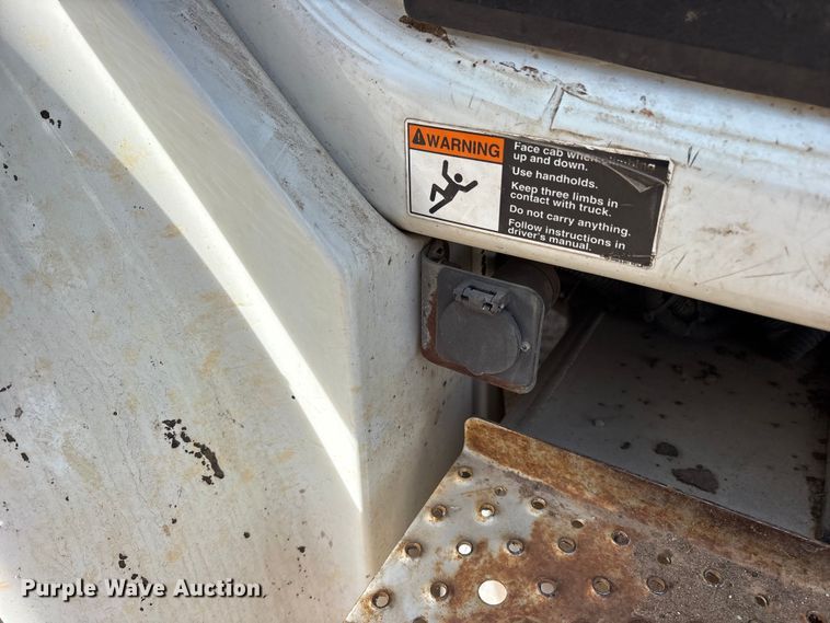 image for item ES8590 2013 Freightliner Business Class M2 dump truck