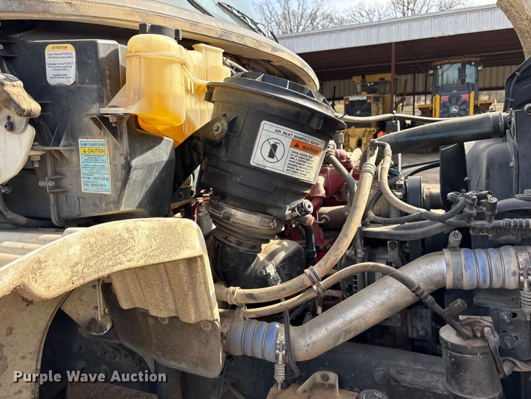 image for item ES8590 2013 Freightliner Business Class M2 dump truck