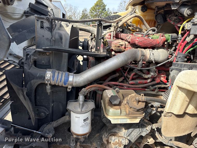 image for item ES8590 2013 Freightliner Business Class M2 dump truck