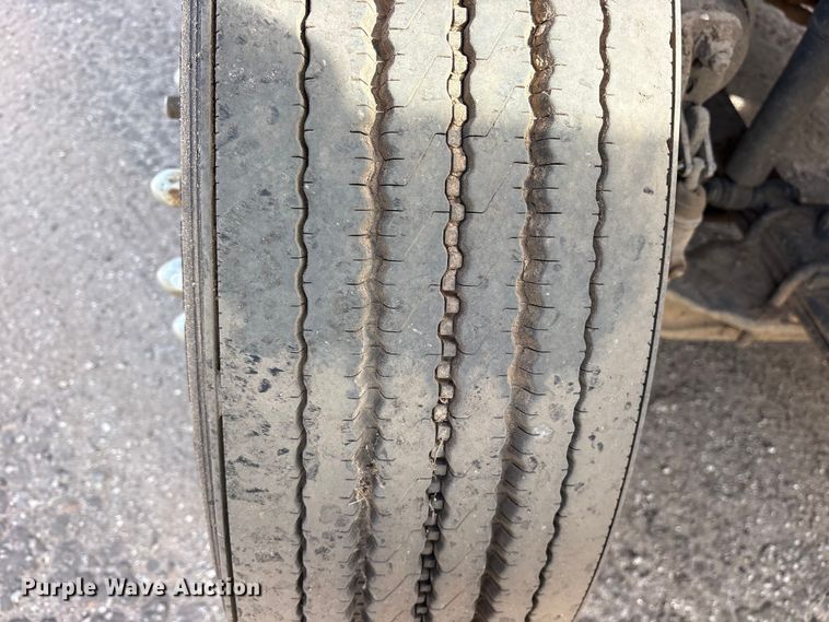 image for item ES8590 2013 Freightliner Business Class M2 dump truck