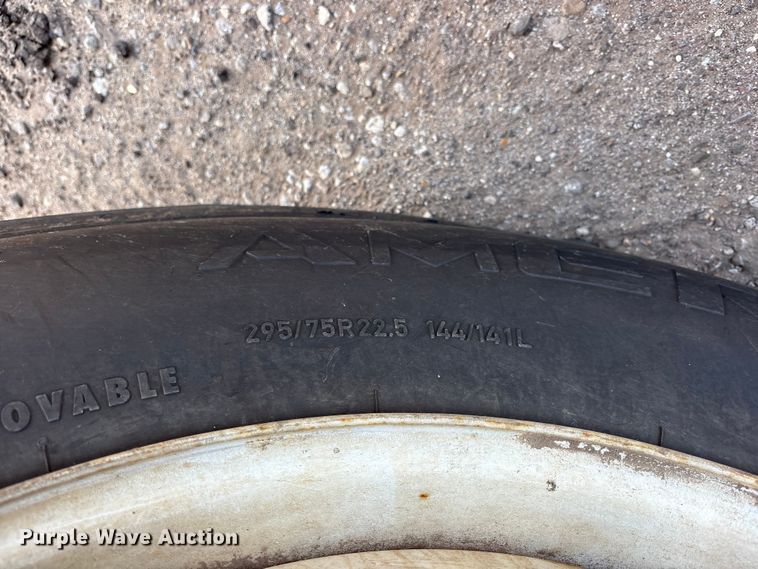 image for item ES8590 2013 Freightliner Business Class M2 dump truck