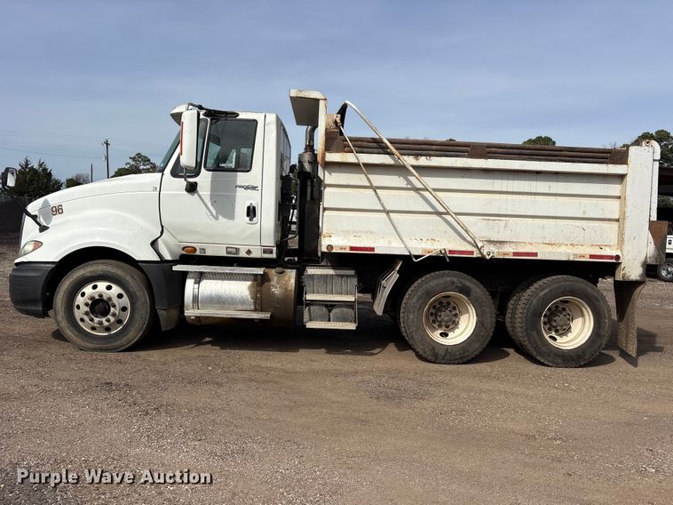 image for item ES8591 2010 International ProStar dump truck