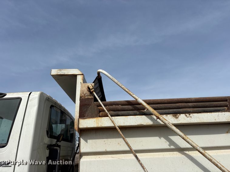image for item ES8591 2010 International ProStar dump truck