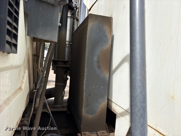 image for item ES8591 2010 International ProStar dump truck