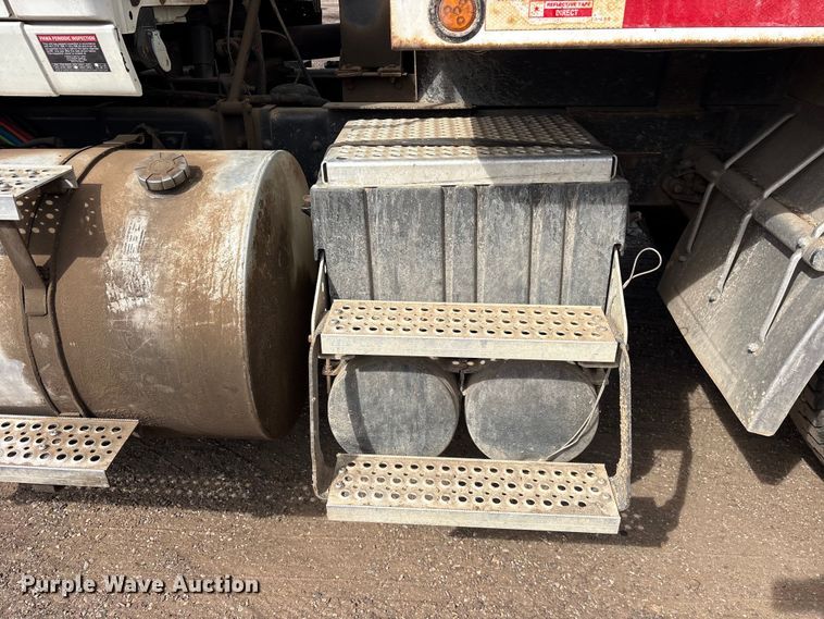 image for item ES8591 2010 International ProStar dump truck