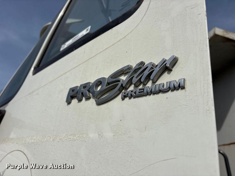 image for item ES8591 2010 International ProStar dump truck