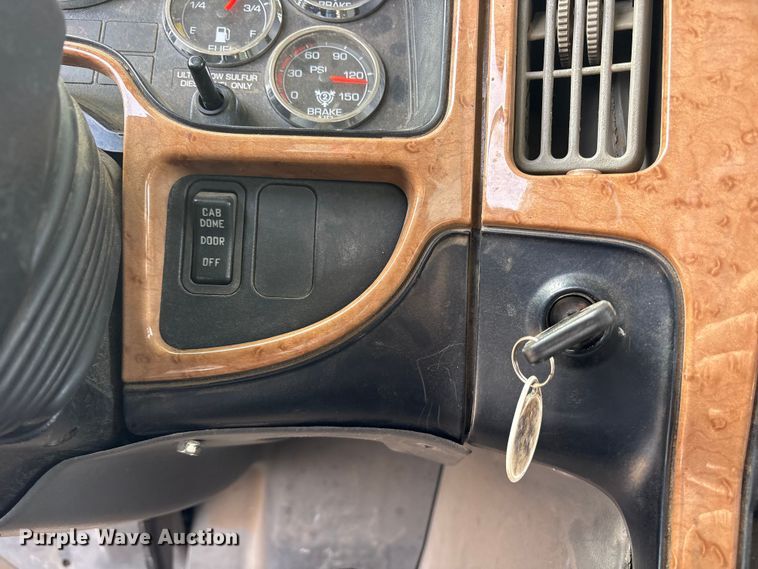 image for item ES8591 2010 International ProStar dump truck