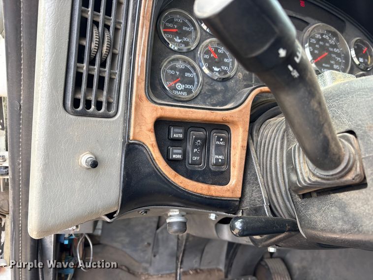 image for item ES8591 2010 International ProStar dump truck