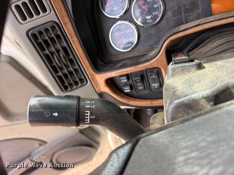 image for item ES8591 2010 International ProStar dump truck