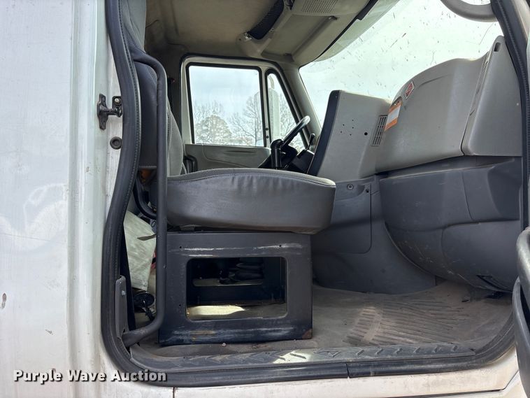 image for item ES8591 2010 International ProStar dump truck