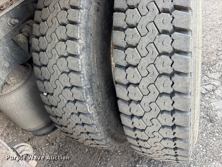 image for item ES8591 2010 International ProStar dump truck