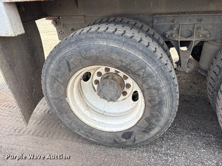 image for item ES8591 2010 International ProStar dump truck