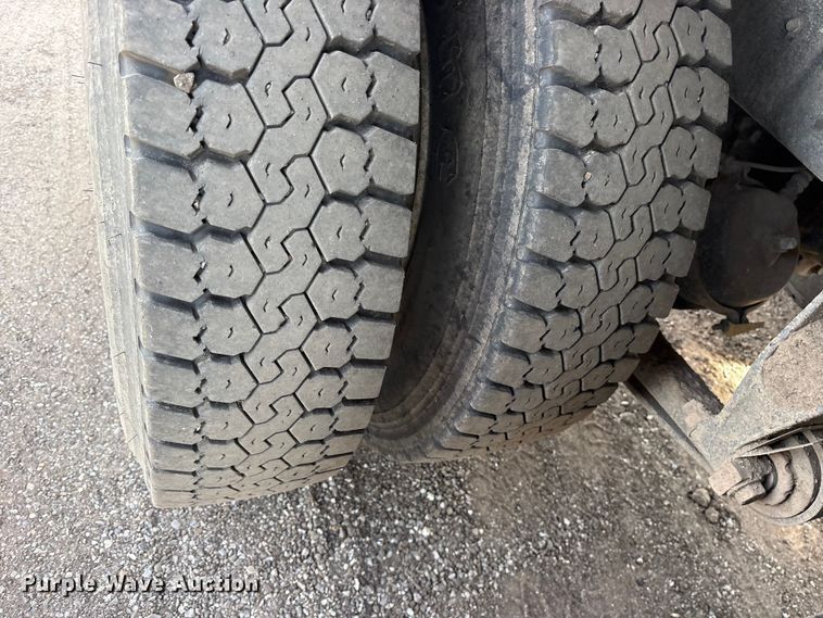 image for item ES8591 2010 International ProStar dump truck