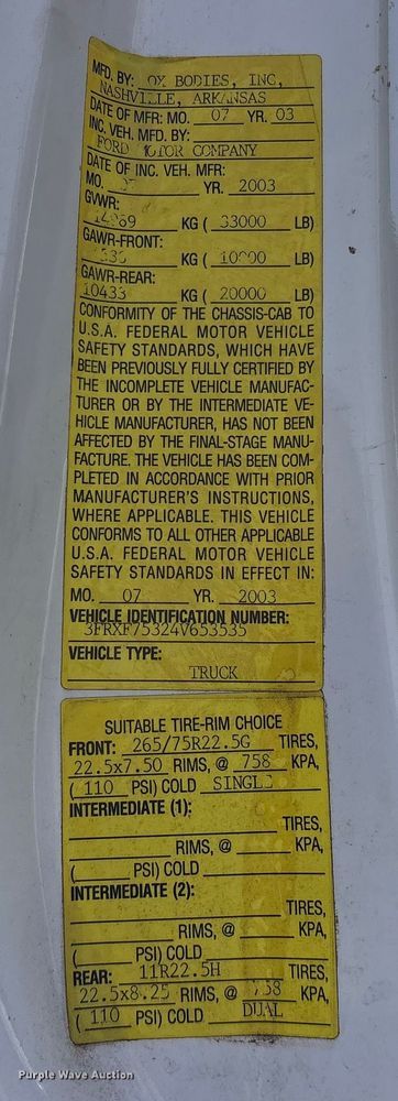 image for item ES8592 2004 Ford F750 dump truck