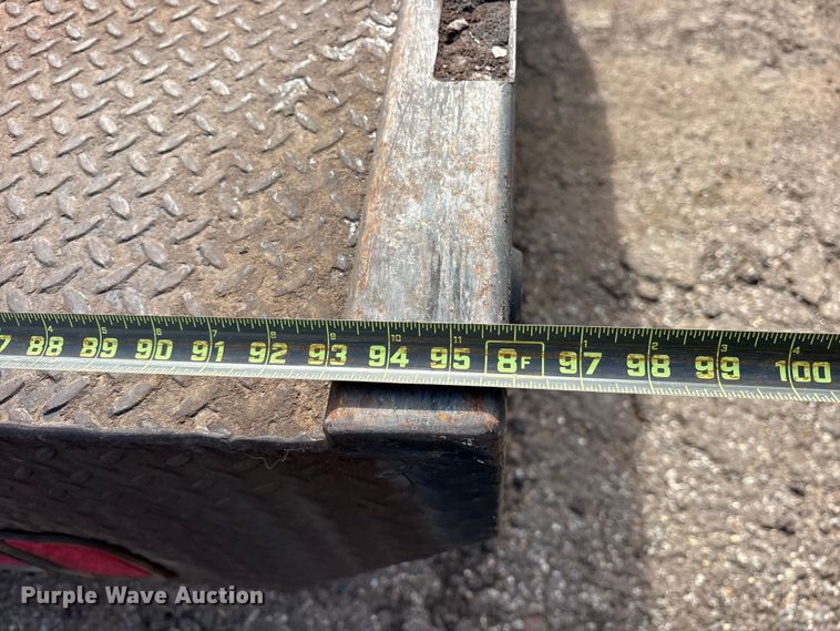 image for item ES8593 2015 Ford F350 Super Duty Crew Cab flatbed pickup truck