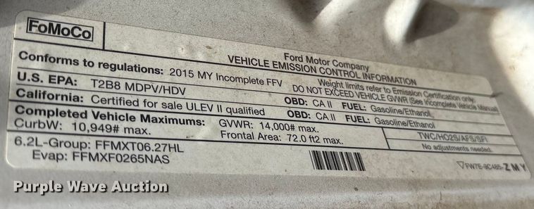 image for item ES8593 2015 Ford F350 Super Duty Crew Cab flatbed pickup truck