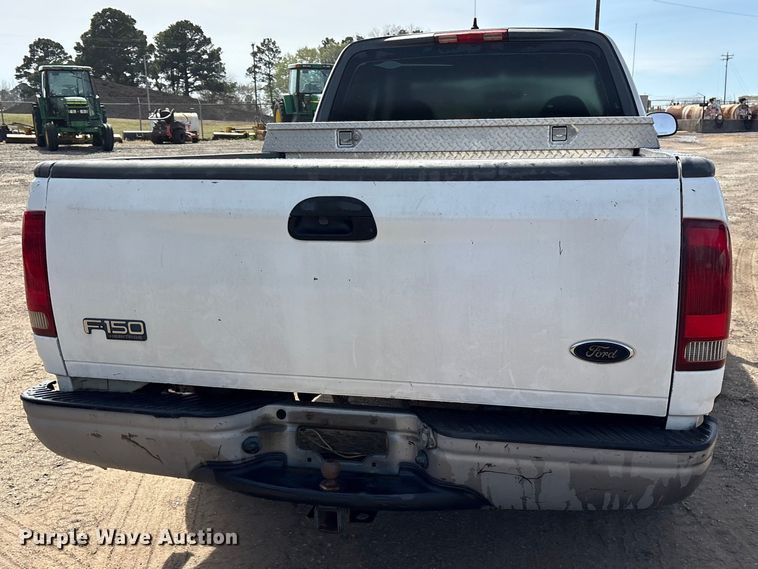 image for item ES8594 2004 Ford F150 Ext. Cab pickup truck