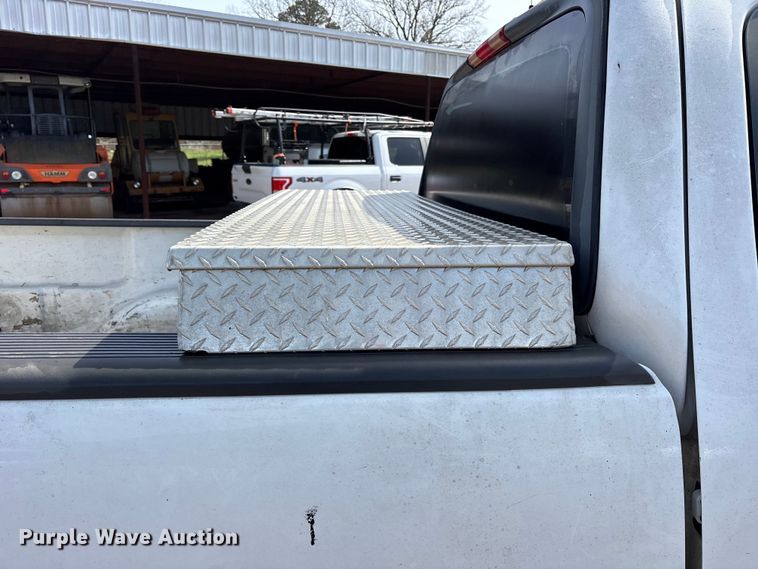 image for item ES8594 2004 Ford F150 Ext. Cab pickup truck