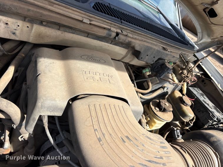 image for item ES8594 2004 Ford F150 Ext. Cab pickup truck