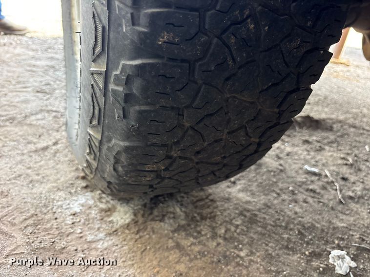 image for item ES8594 2004 Ford F150 Ext. Cab pickup truck