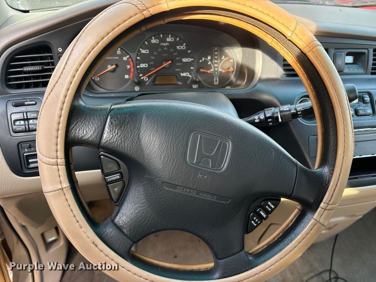 image for item ES8603 1999 Honda Odyssey van