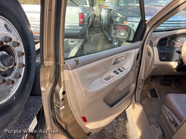 image for item ES8603 1999 Honda Odyssey van