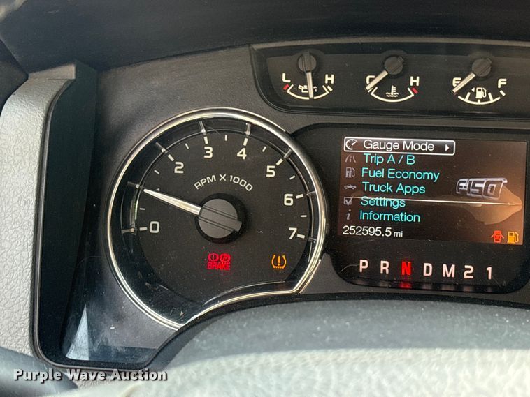 image for item ES8604 2011 Ford F150 Crew Cab pickup truck