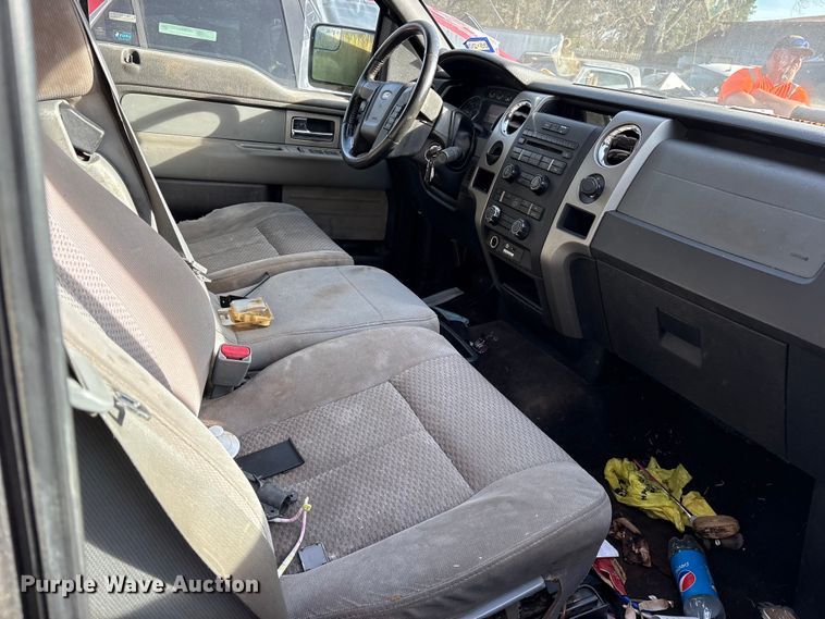 image for item ES8604 2011 Ford F150 Crew Cab pickup truck