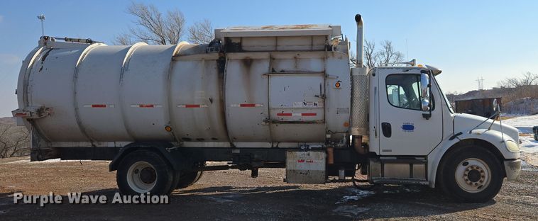 image for item ET1222 2006 Freightliner M2 refuse truck