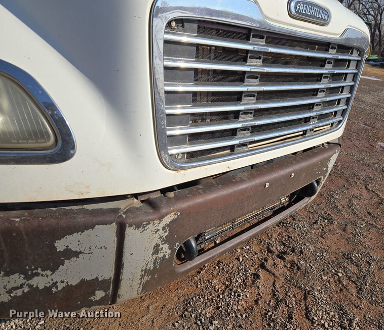 image for item ET1222 2006 Freightliner M2 refuse truck