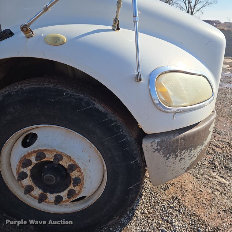 image for item ET1222 2006 Freightliner M2 refuse truck