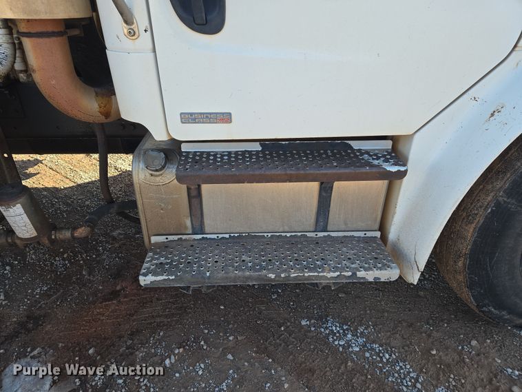 image for item ET1222 2006 Freightliner M2 refuse truck