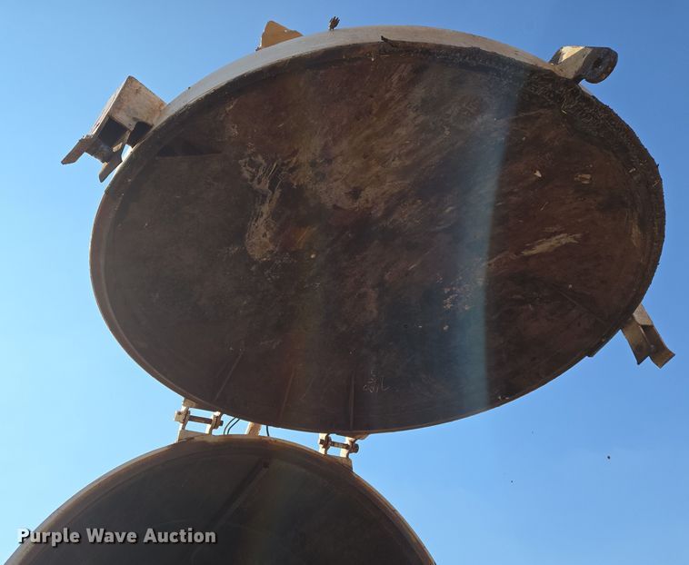 image for item ET1222 2006 Freightliner M2 refuse truck