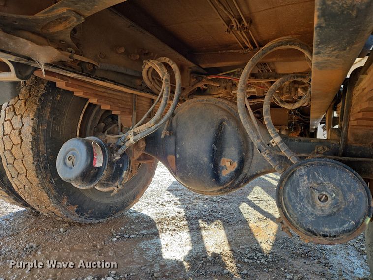 image for item ET1222 2006 Freightliner M2 refuse truck