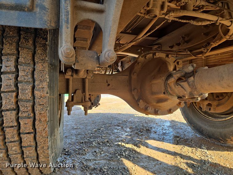 image for item ET1222 2006 Freightliner M2 refuse truck