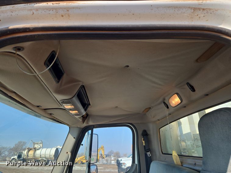 image for item ET1222 2006 Freightliner M2 refuse truck