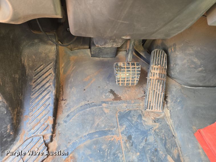 image for item ET1222 2006 Freightliner M2 refuse truck