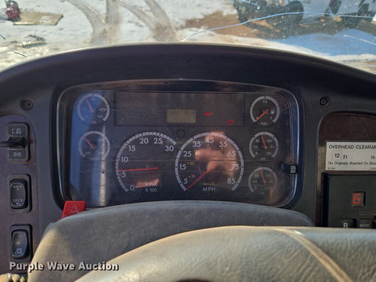 image for item ET1222 2006 Freightliner M2 refuse truck