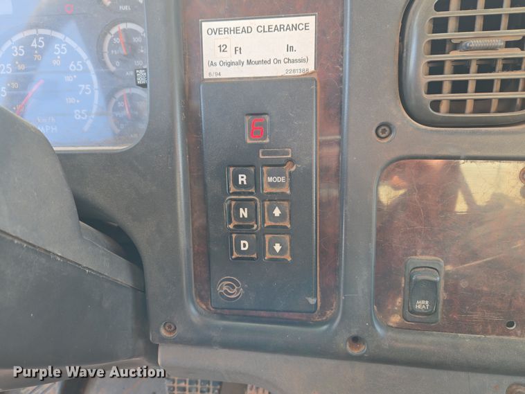 image for item ET1222 2006 Freightliner M2 refuse truck