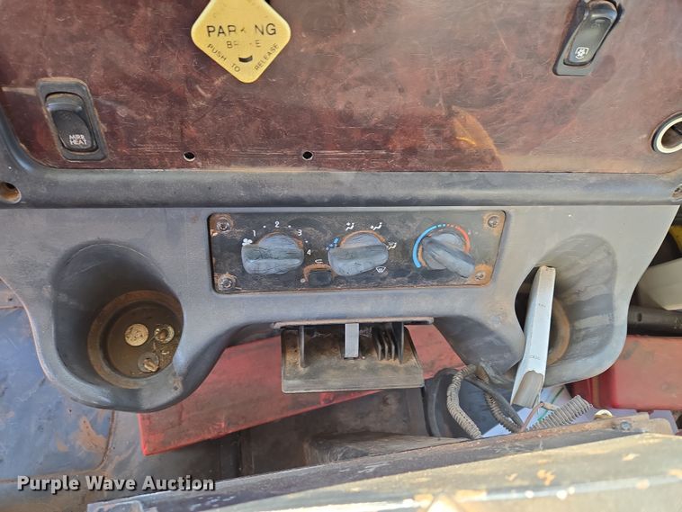 image for item ET1222 2006 Freightliner M2 refuse truck