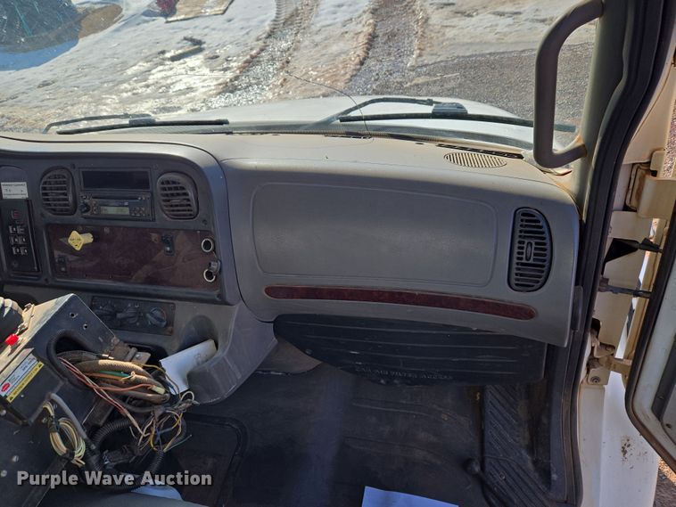 image for item ET1222 2006 Freightliner M2 refuse truck