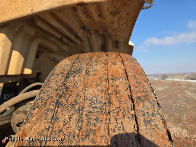 image for item ET1222 2006 Freightliner M2 refuse truck