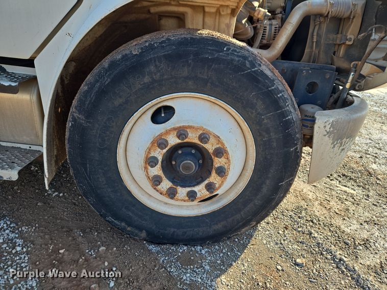 image for item ET1222 2006 Freightliner M2 refuse truck